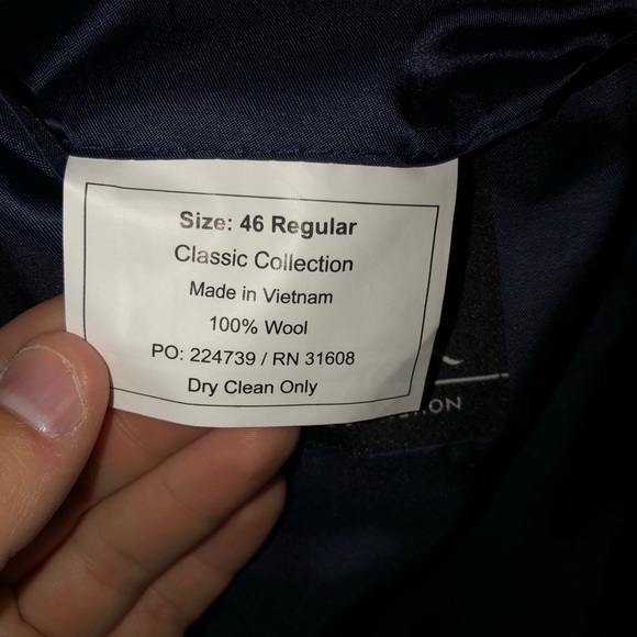 Jos. A. Bank Men’s Blazer - Picture 2 of 4